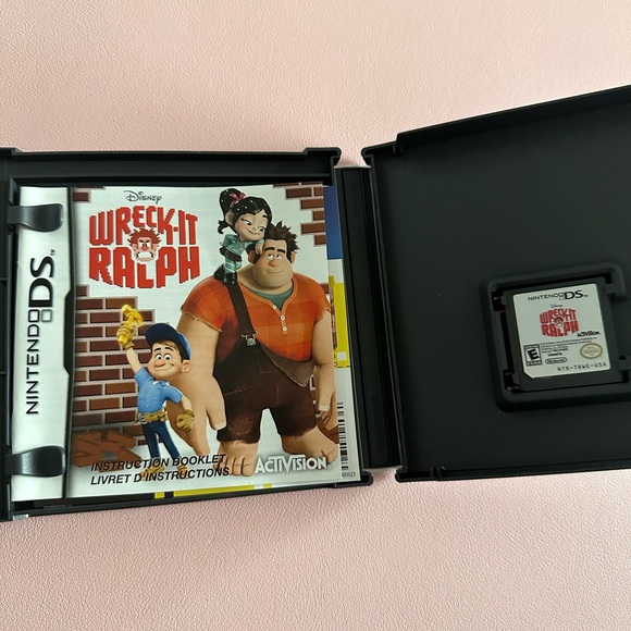 2/$50 Wreck-it Ralph Nintendo DS - Picture 4 of 6